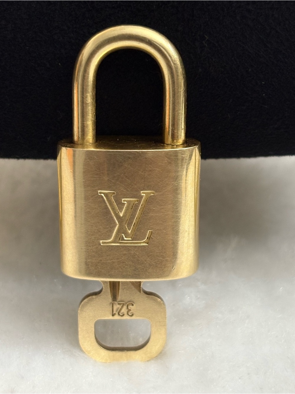 Authentic Louis Vuitton Brass Lock & Key Set #321